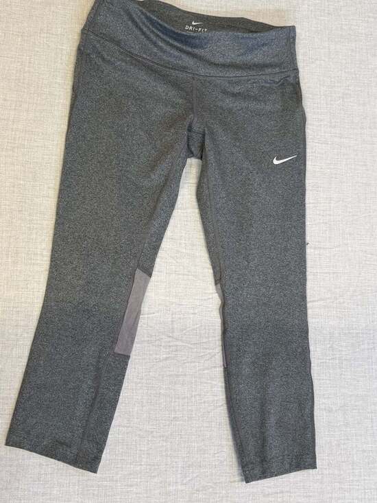 Nike Pants - Nike Women's Dri-FIT Epic Run Tight Cropped Gray Leggings